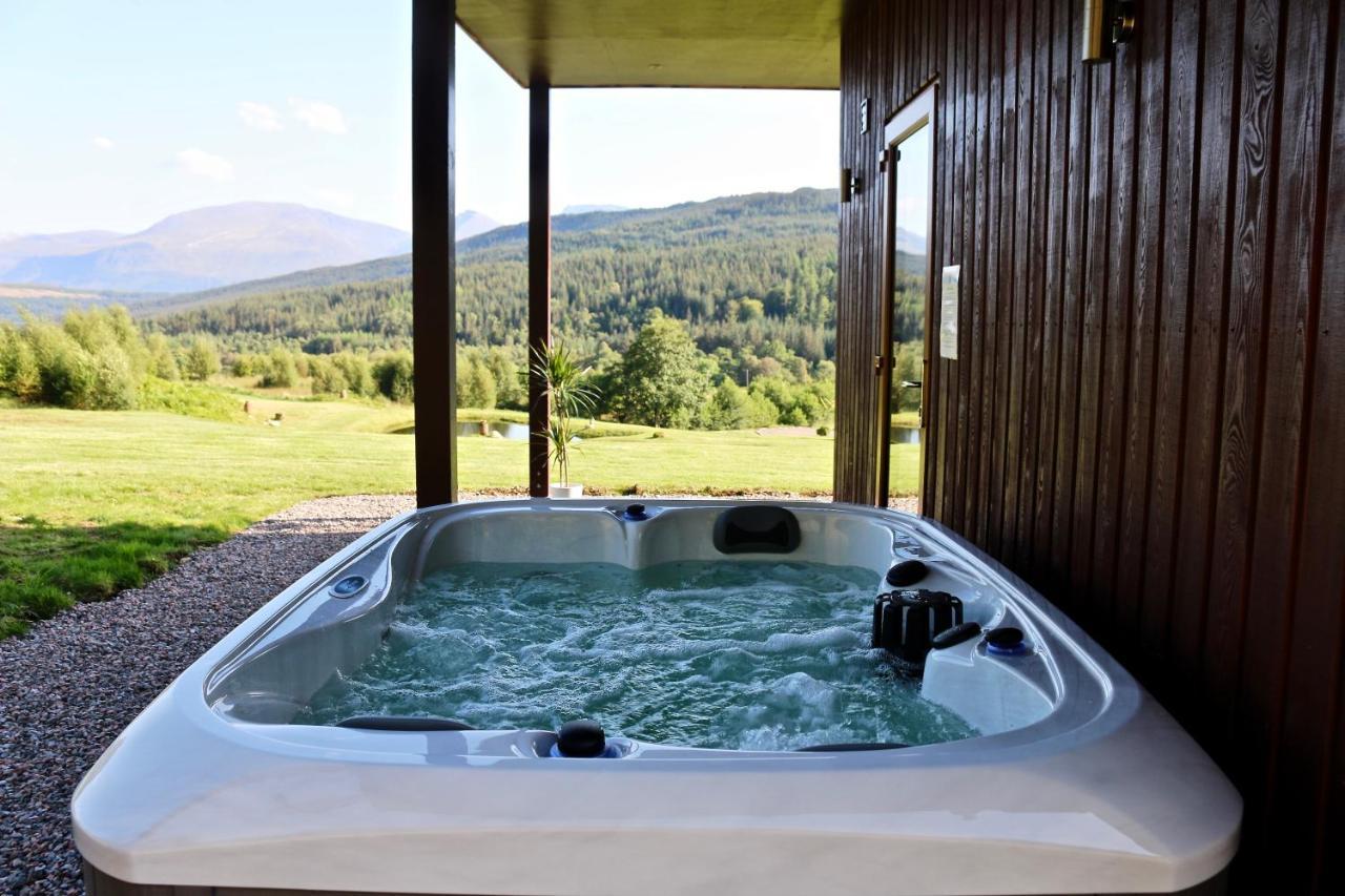Frances' Sketch Pad With Hot Tub Apartman Fort William Kültér fotó